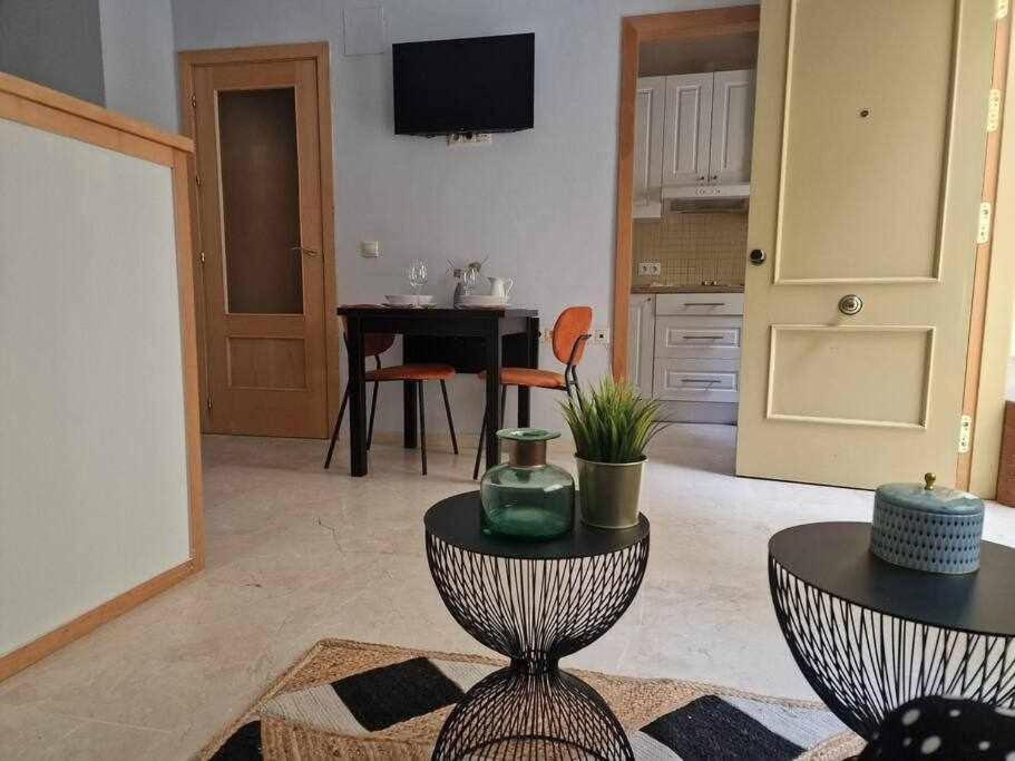 Isg Apartments Estudio En La Alameda セビリア エクステリア 写真